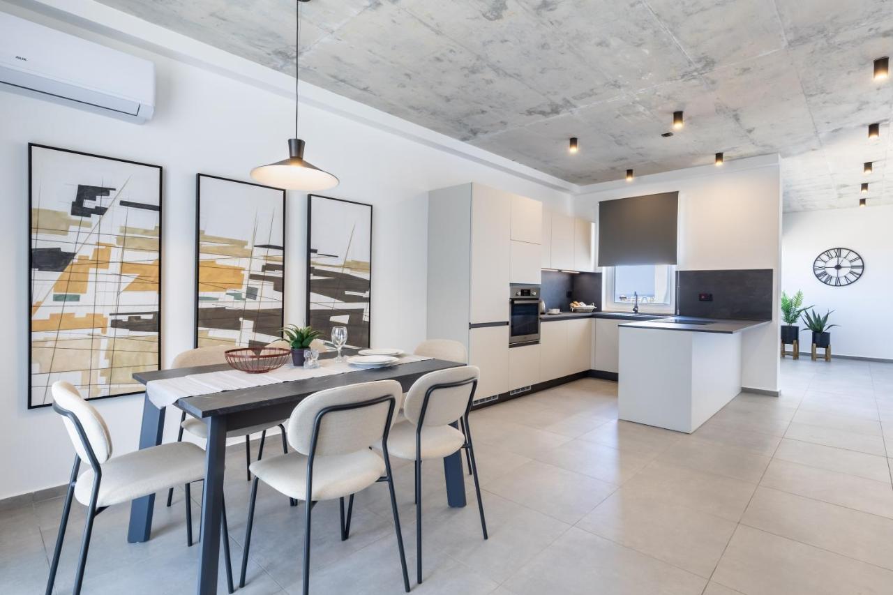 Seaside Luxury In Pembroke St Julians 아파트 외부 사진